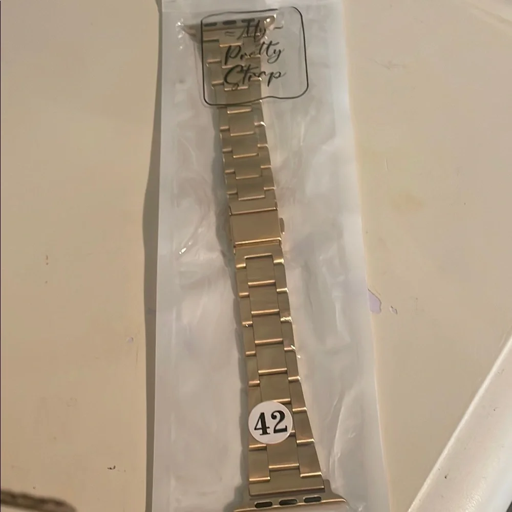 Gold Apple Watch Arm/Wristband